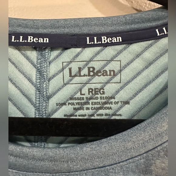 L.L.Bean Women's Blue Sweatshirt. Size Large - Picture 2 of 6